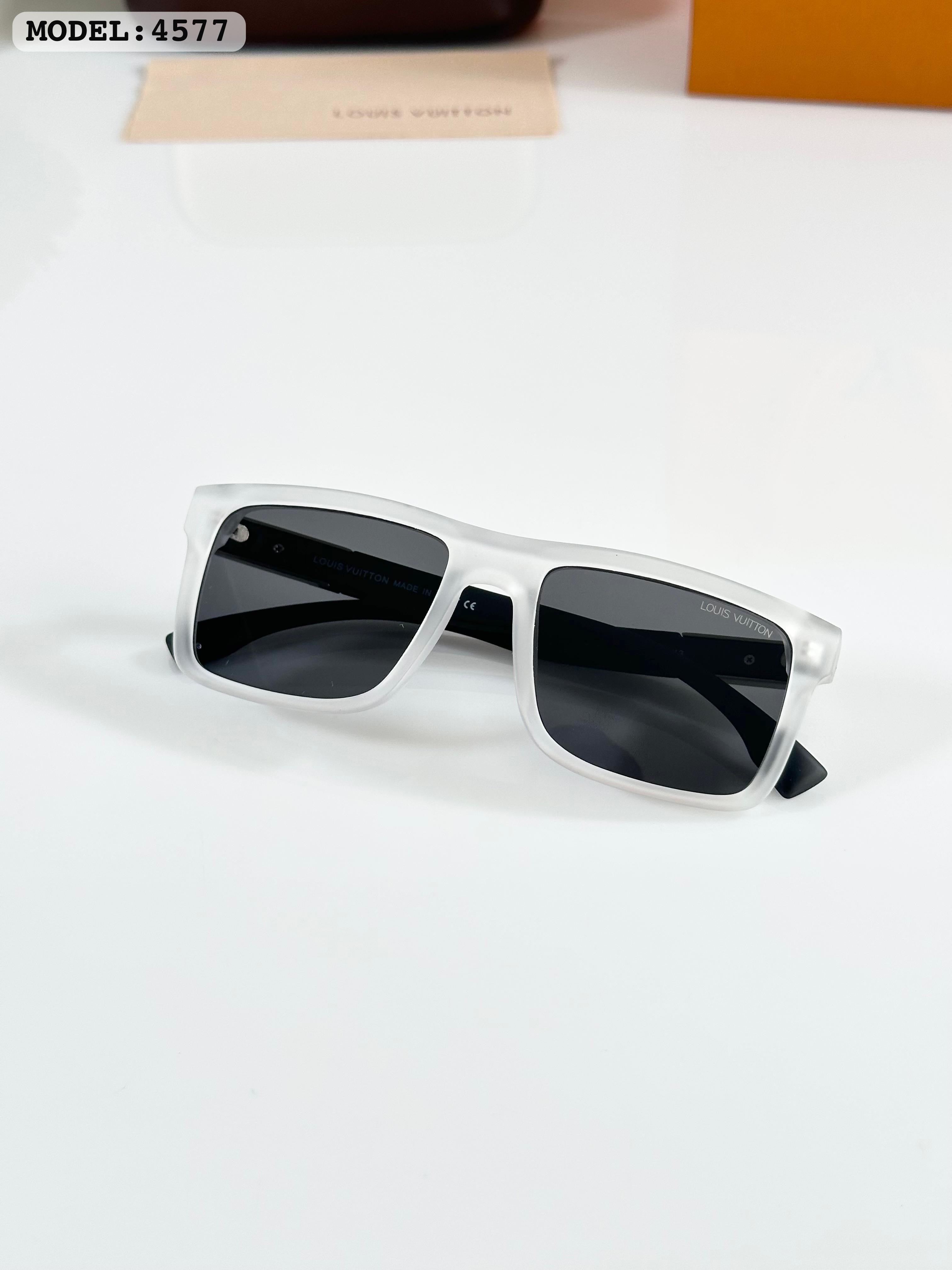 Lou_is_vuit_ton 4577 Ice Black