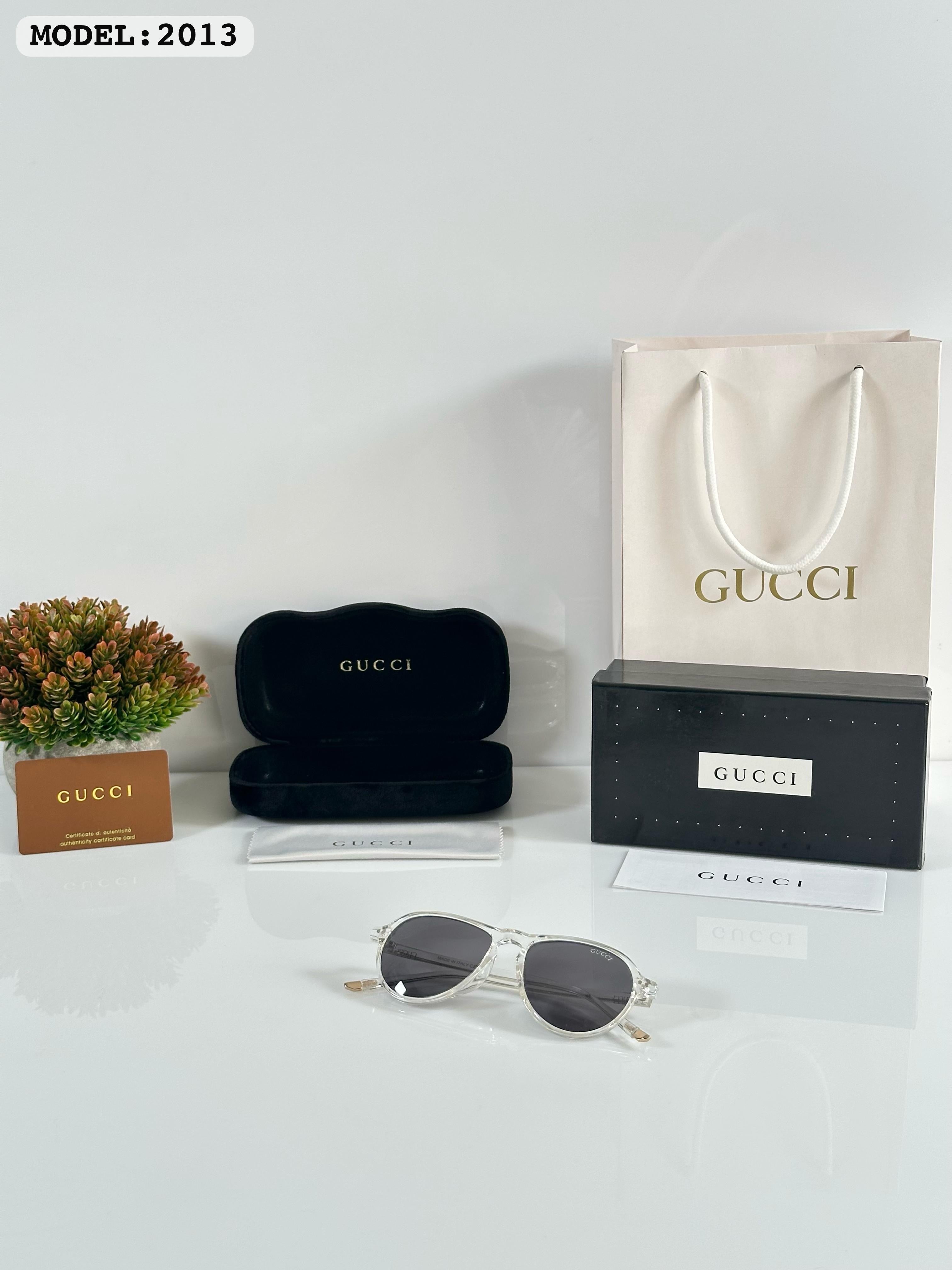 Gu_cci 2013 water Black