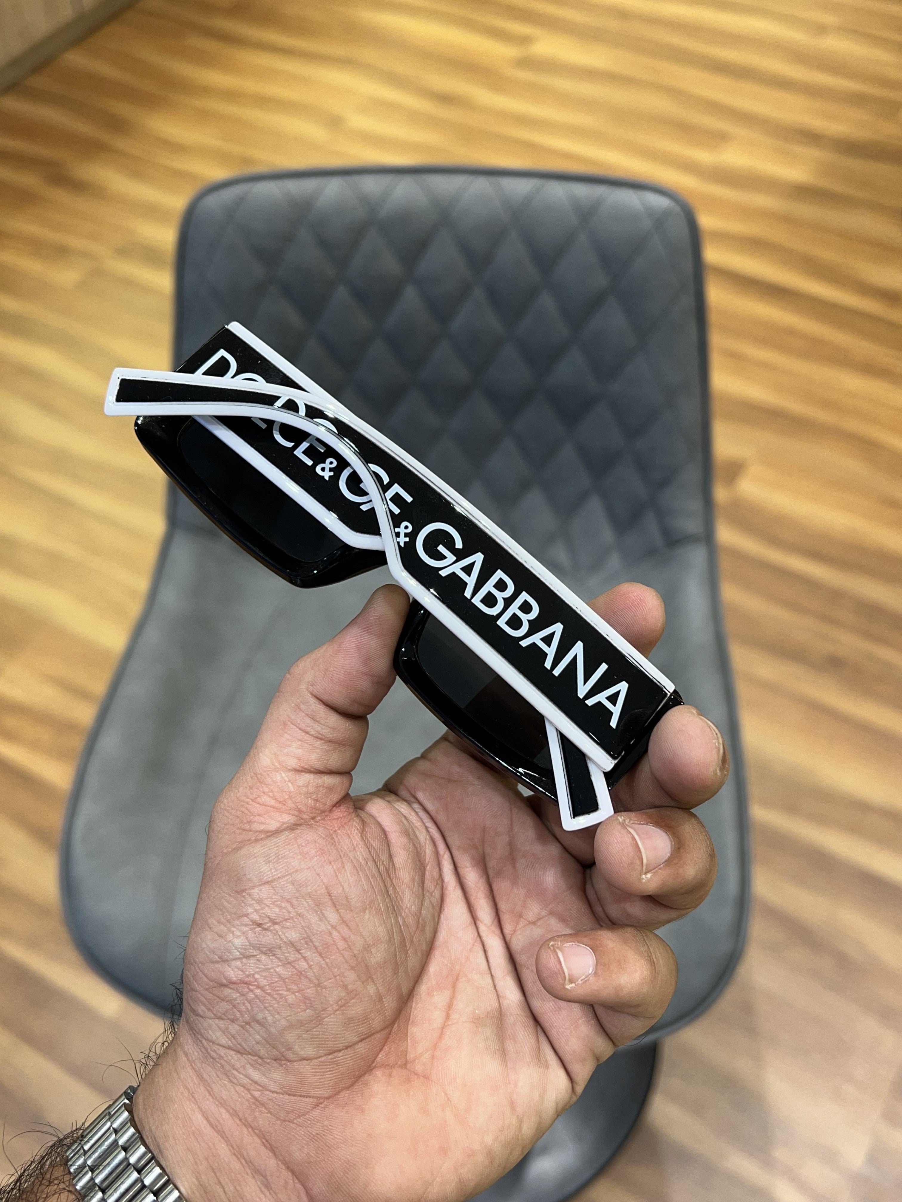 Dol_ce_gabb_ana_6187_full_black