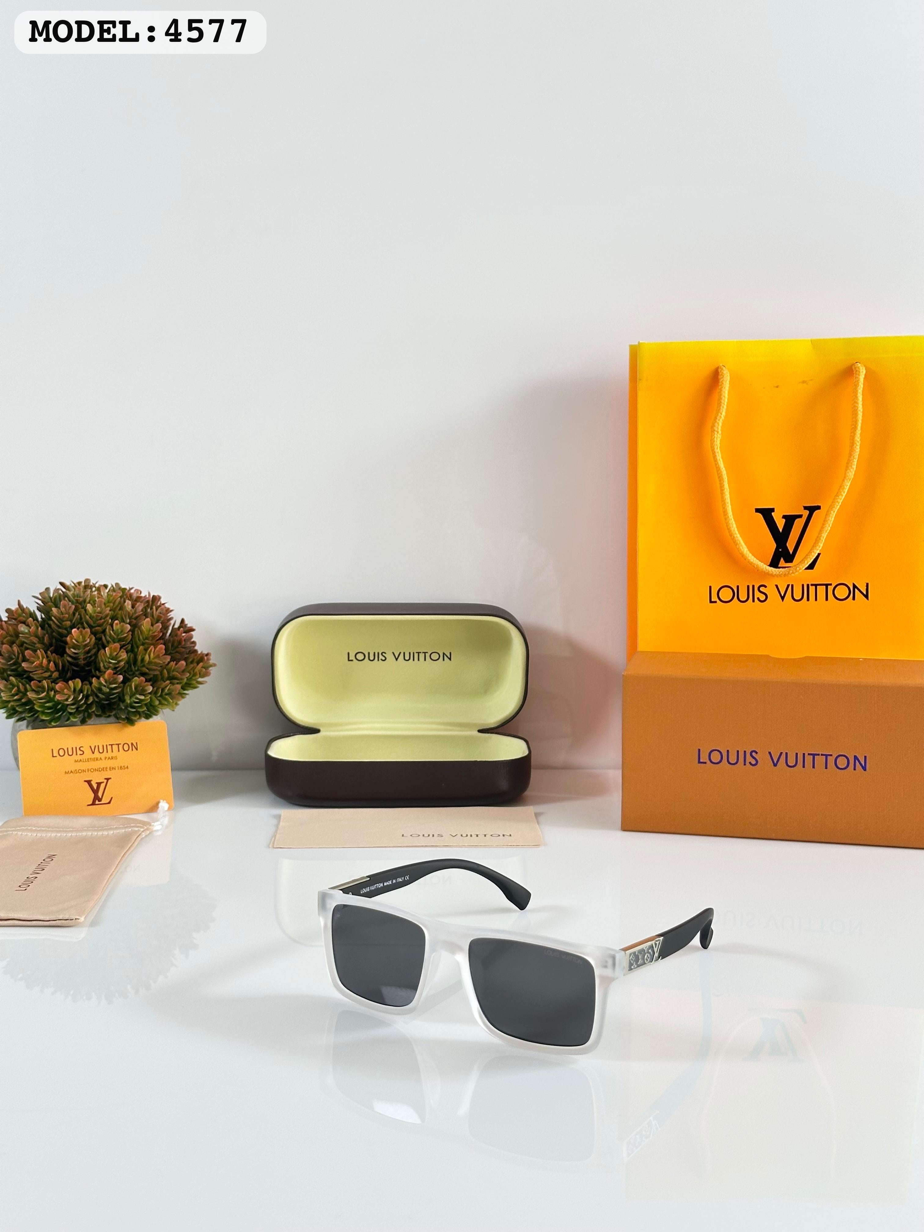 Lou_is_vuit_ton 4577 Ice Black