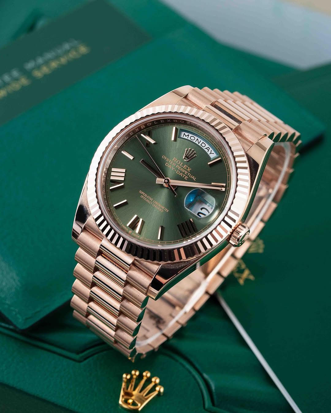 ROLE_x DAY DATE GREEN DIAL