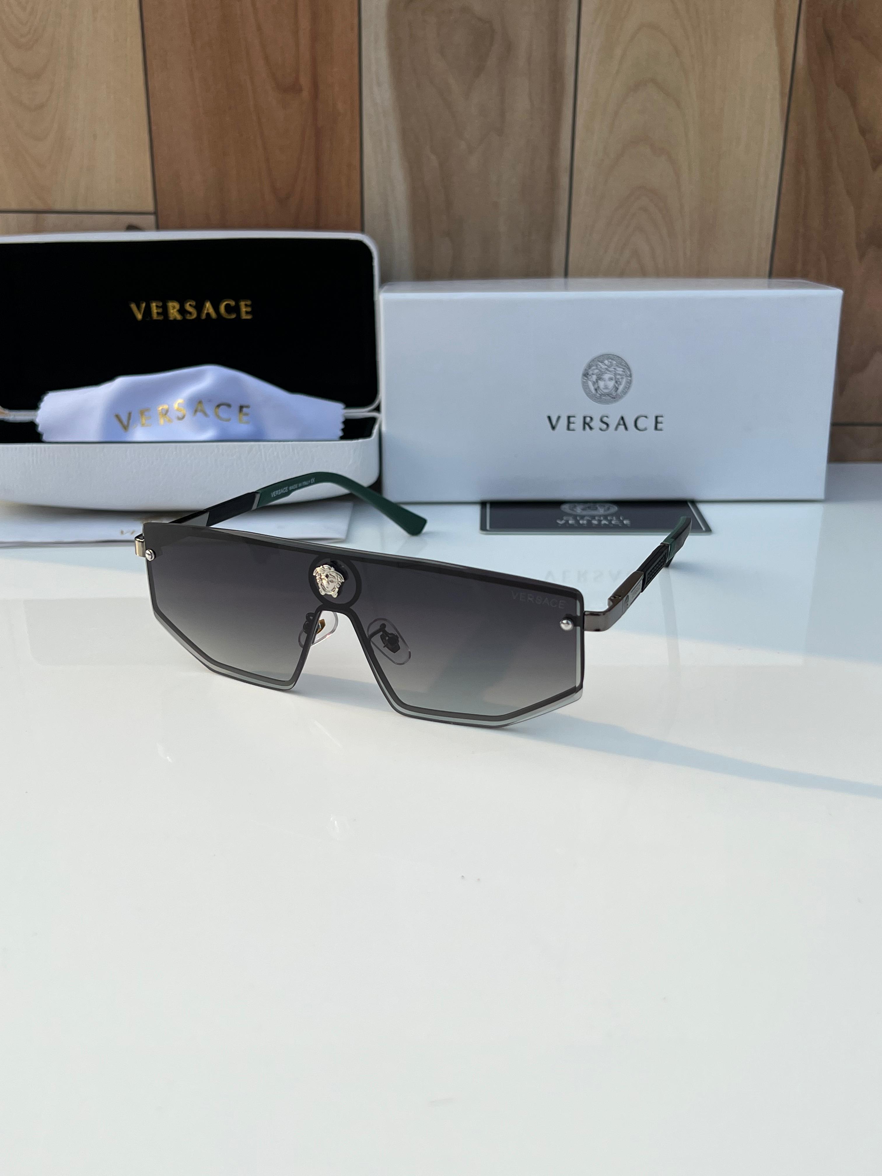 Ve_rsa_ce 24101 green shaded  A