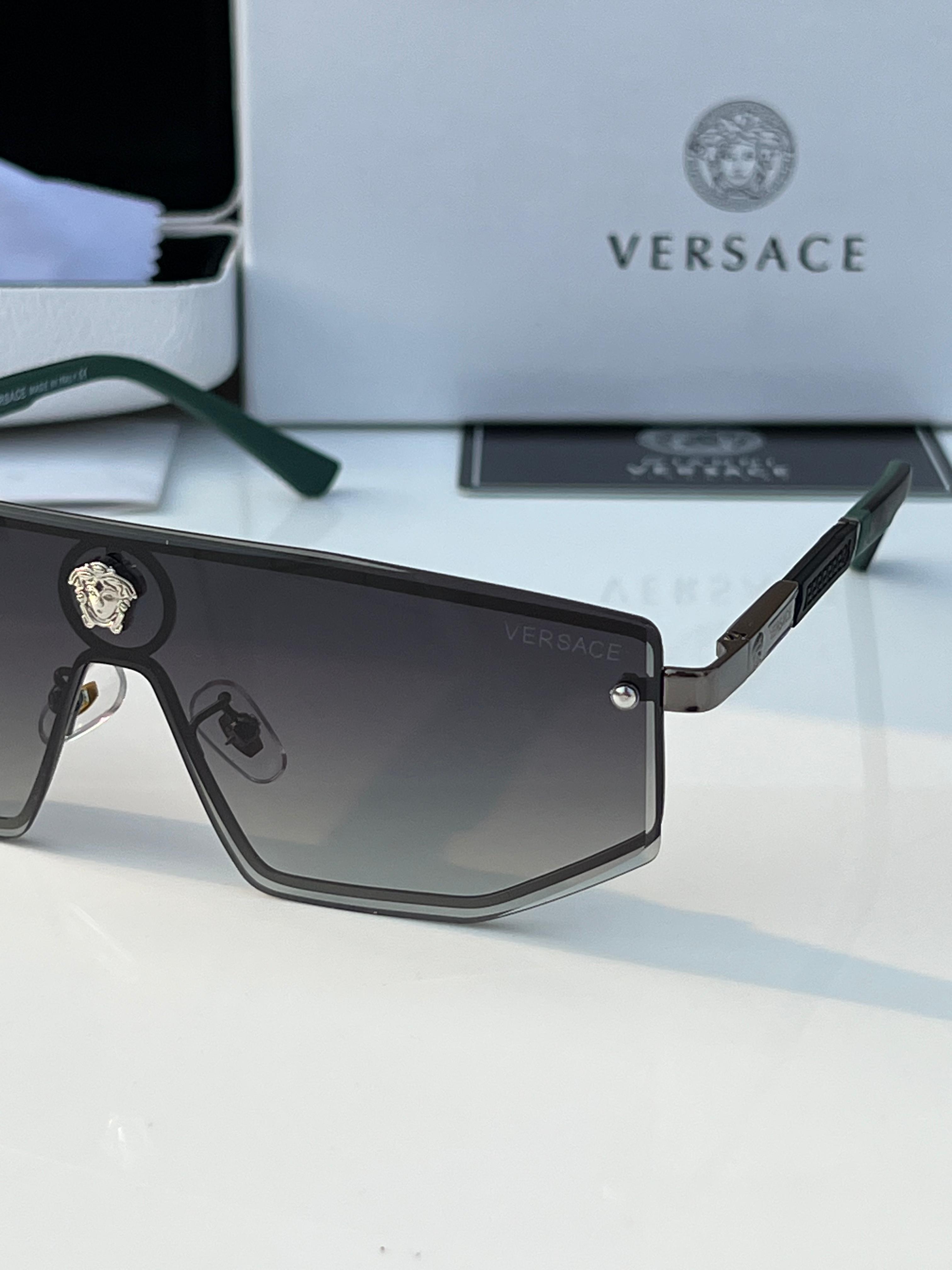 Ve_rsa_ce 24101 green shaded  A