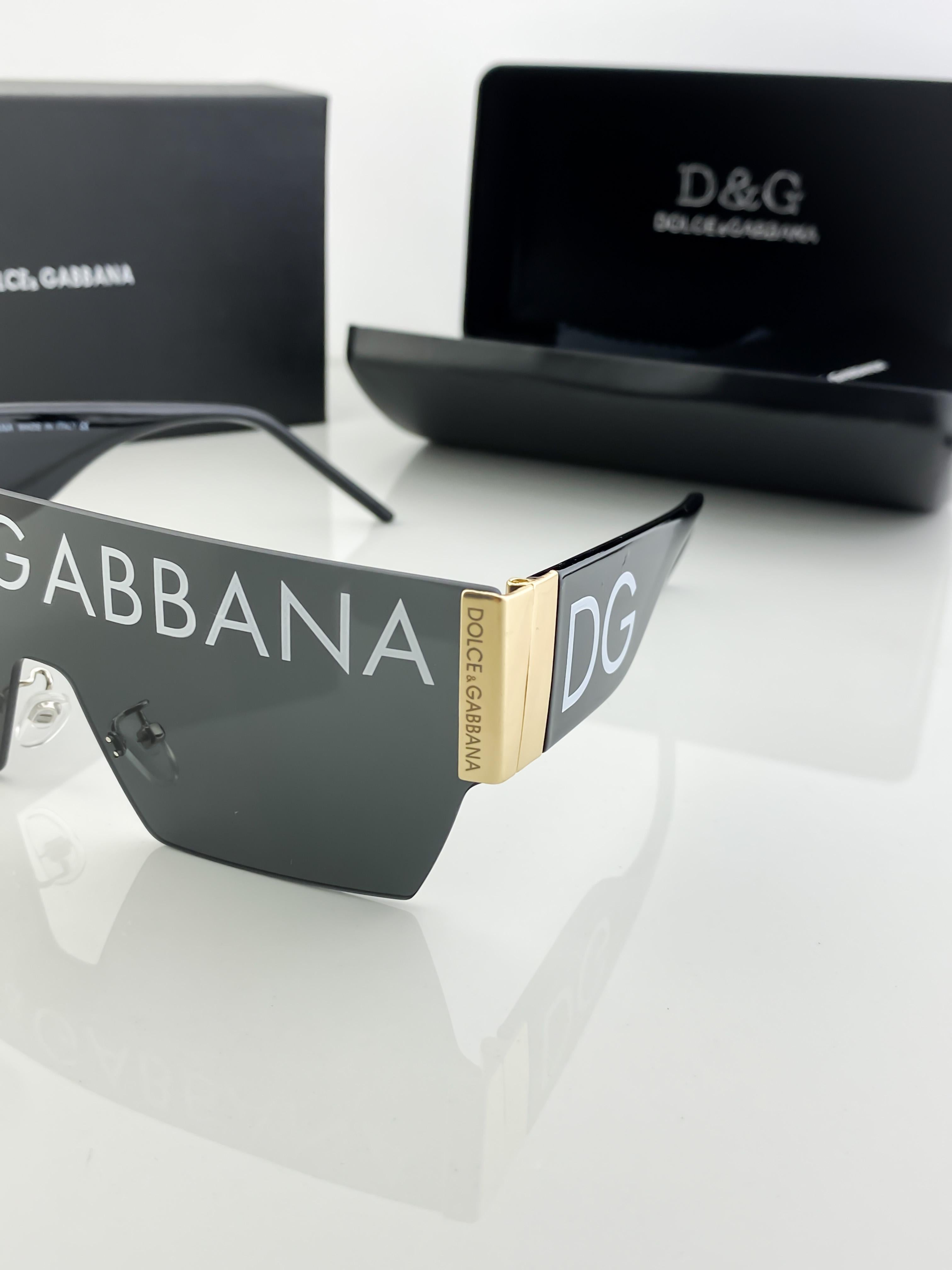 DOL  GOLD BLACK 6864 B