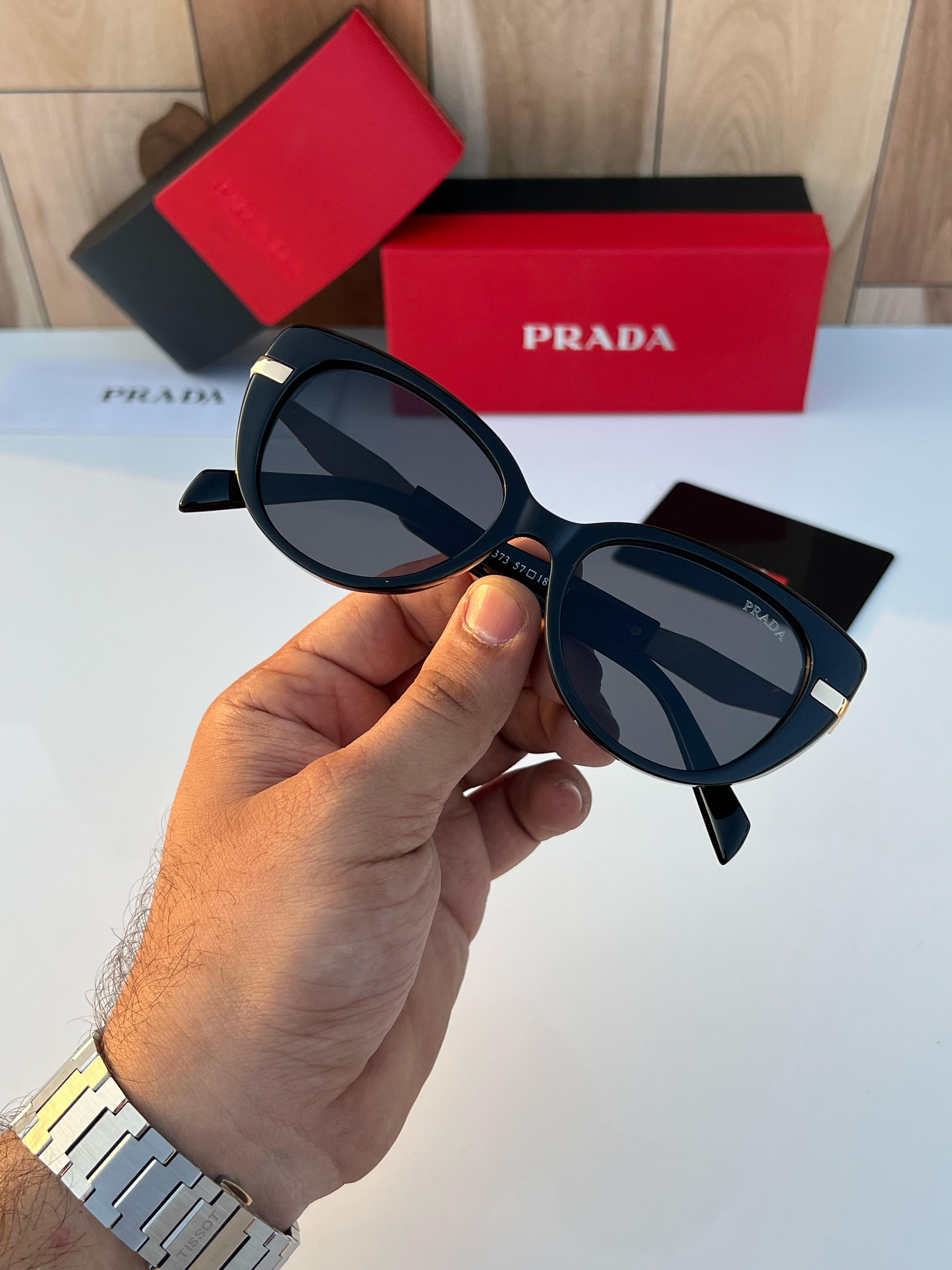 Pra_da 3373 black gold